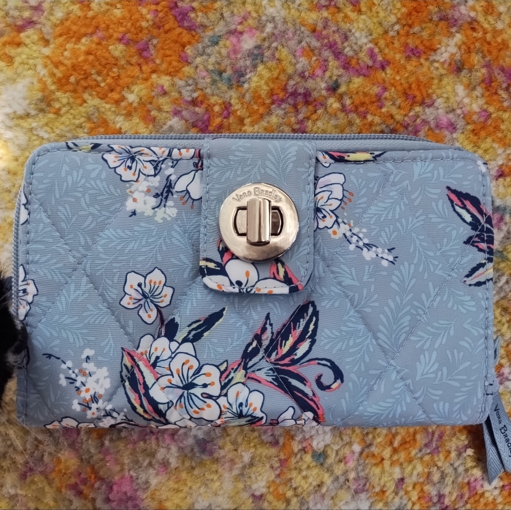 Vera Bradley Wallet New